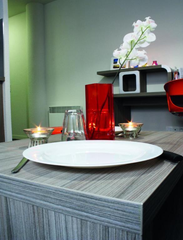 Uxco Omega Rouen Apartment Room photo